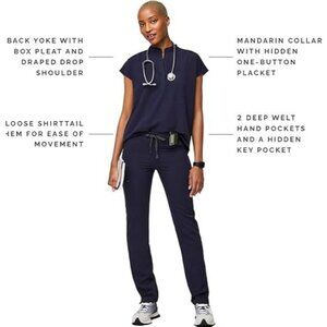 Figs Rafaela Oversized Scrub Top & Yola Skinny Scrub Pants Set in Navy Size XS